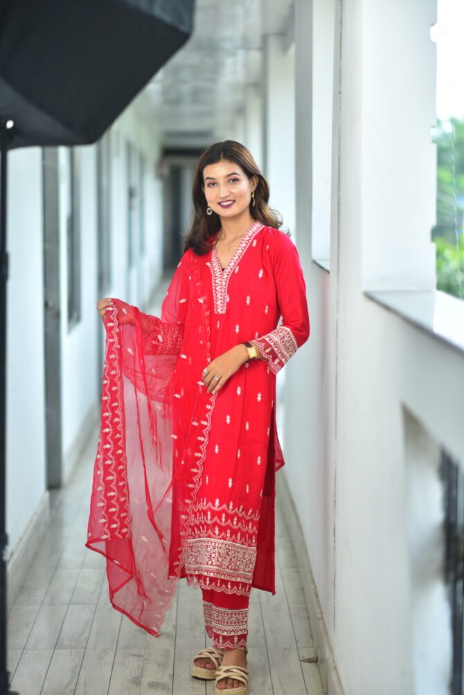 "Elegant Scarlet Red Kurti for Women – Chic & Contemporary Design"